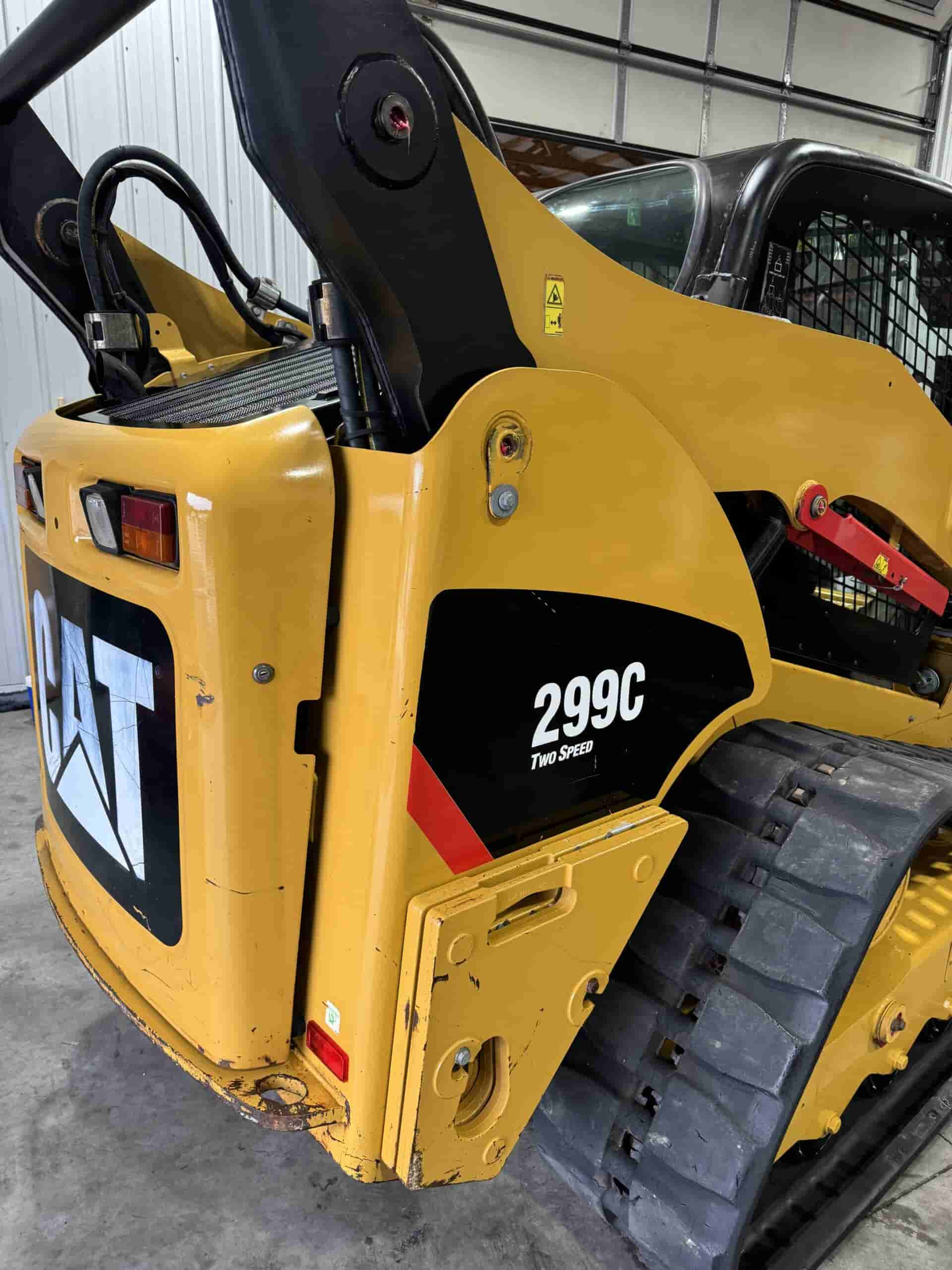 2009 CAT 299C Pre-Emissions
